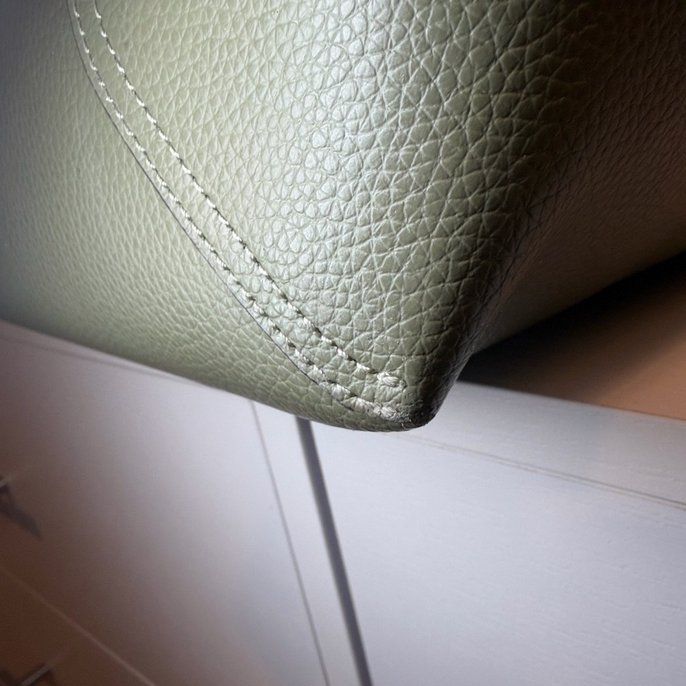 Coach City Tote bag in military green double-face leather - Picture 11 of 12